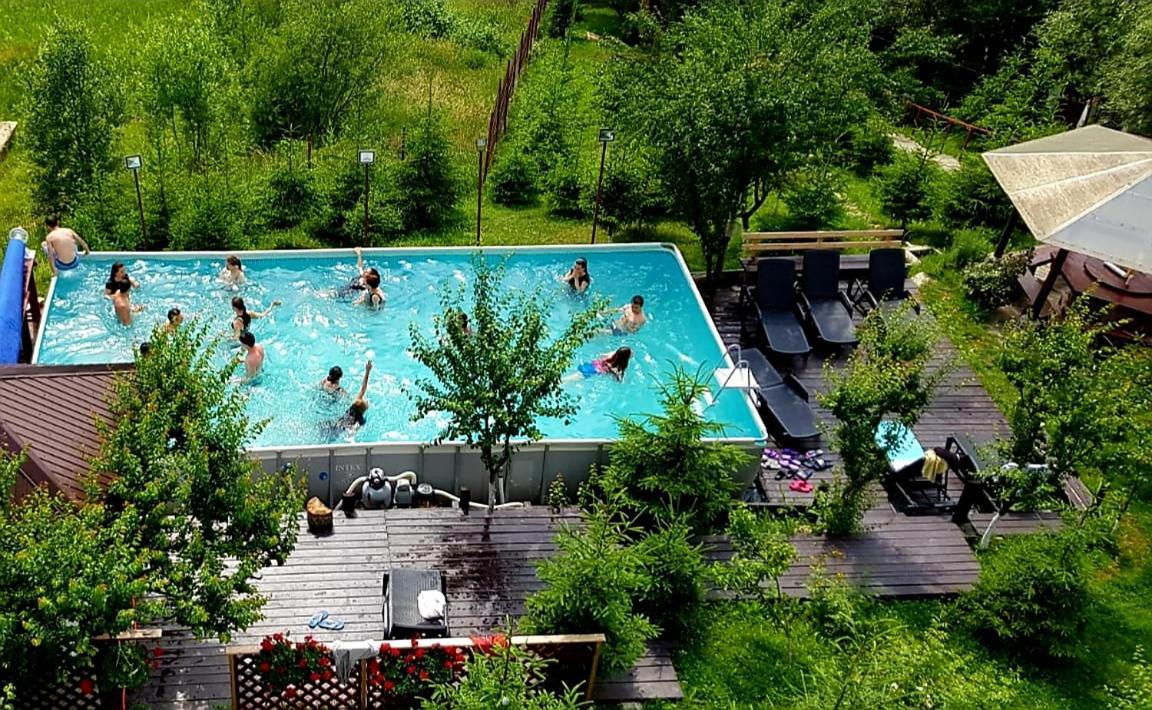 Vila Alunis Buşteni Exteriör bild