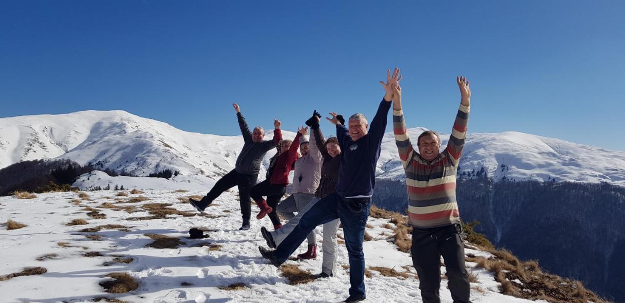 Vila Alunis Buşteni Exteriör bild
